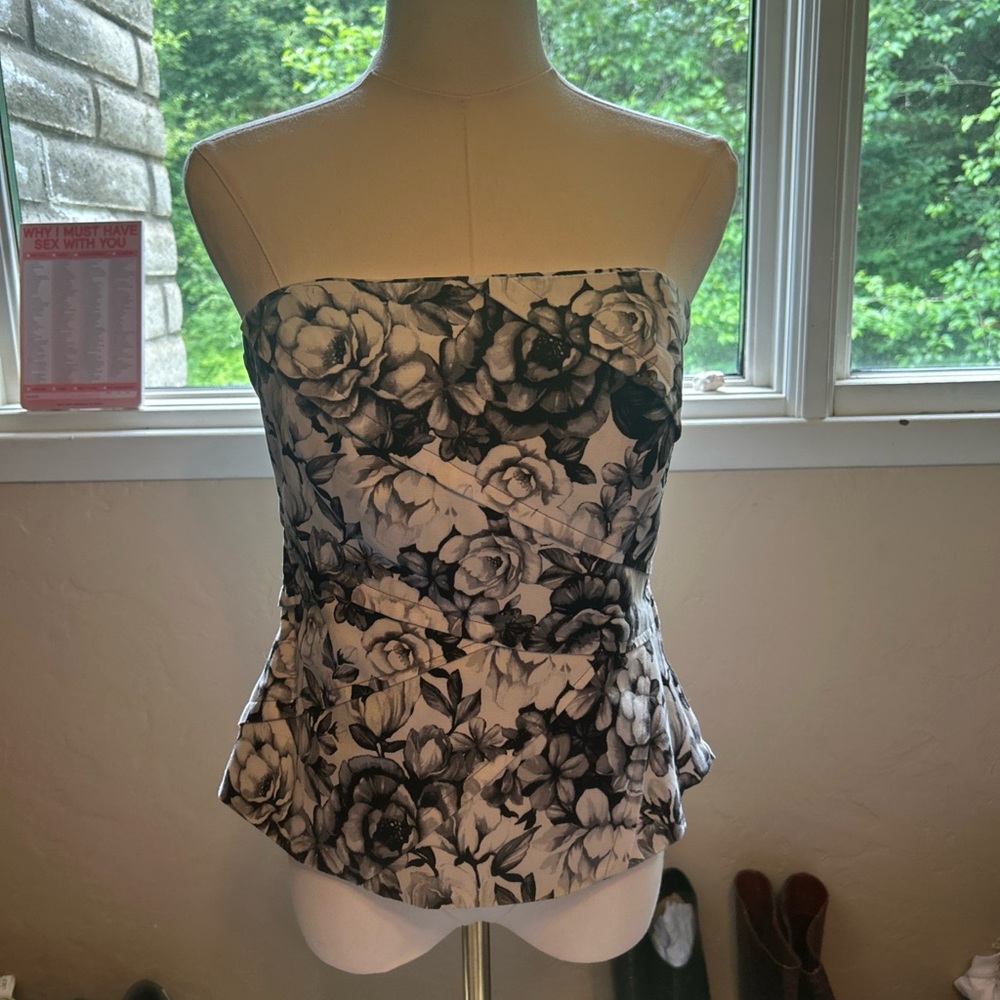 White House Black Market Black and White Floral Blouse